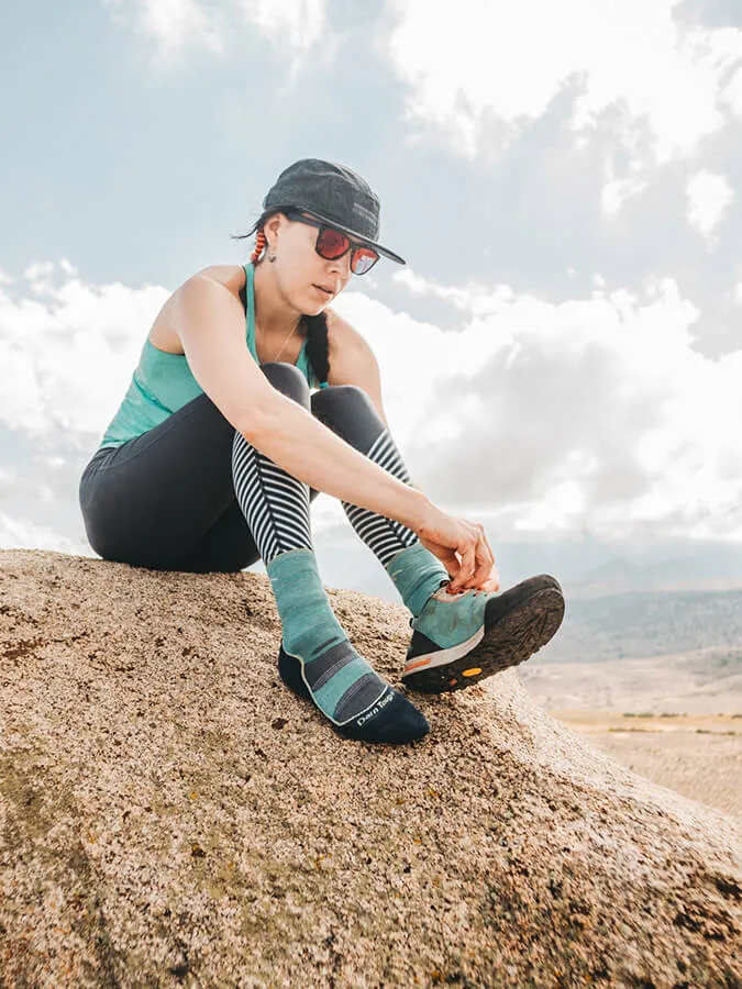 Darn Tough 1967 Light Hiker Micro Crew Light Cushion Women's Socks