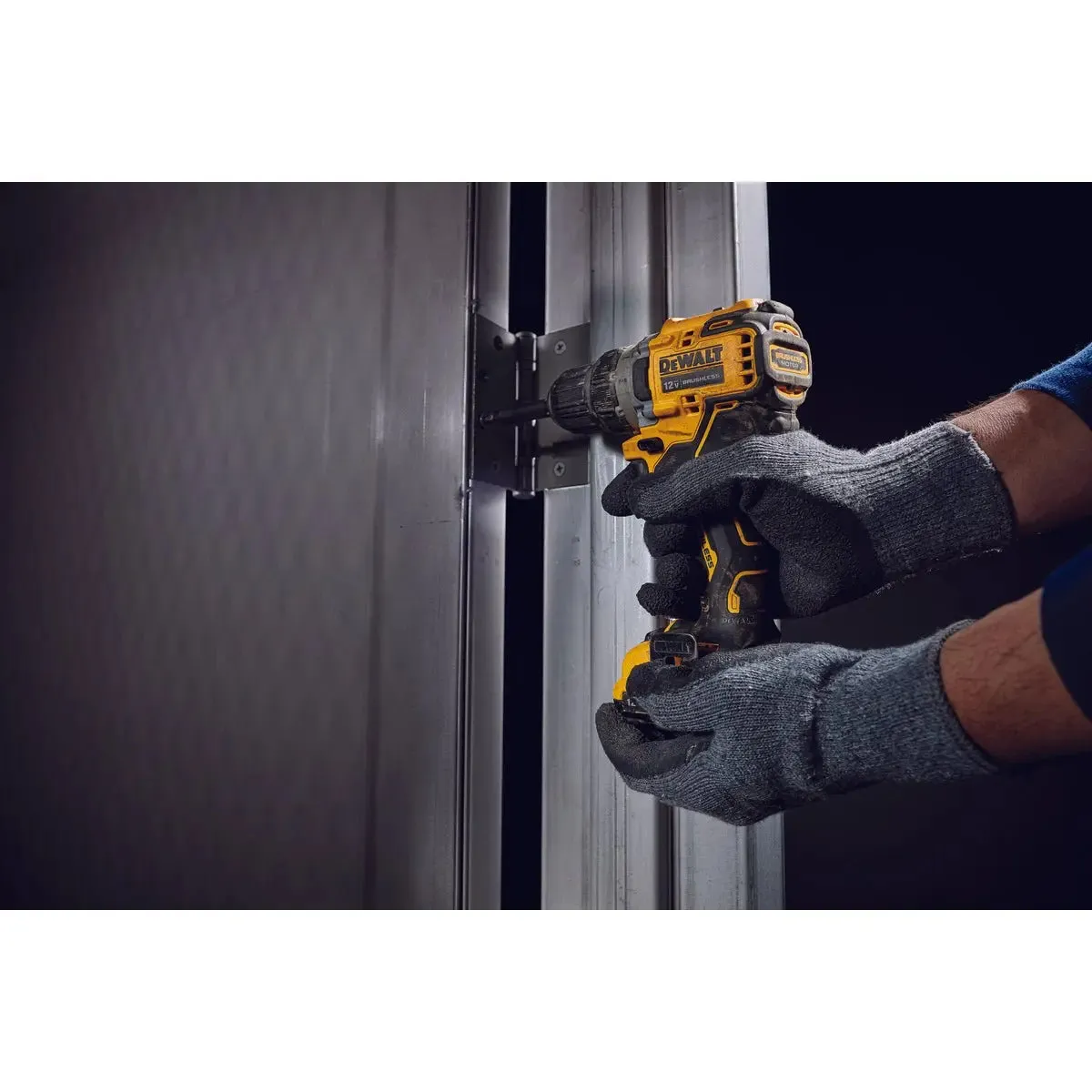 DEWALT DCD701F2 XTREME™ 12V MAX* BRUSHLESS 3/8 IN. CORDLESS DRILL/DRIVER KIT