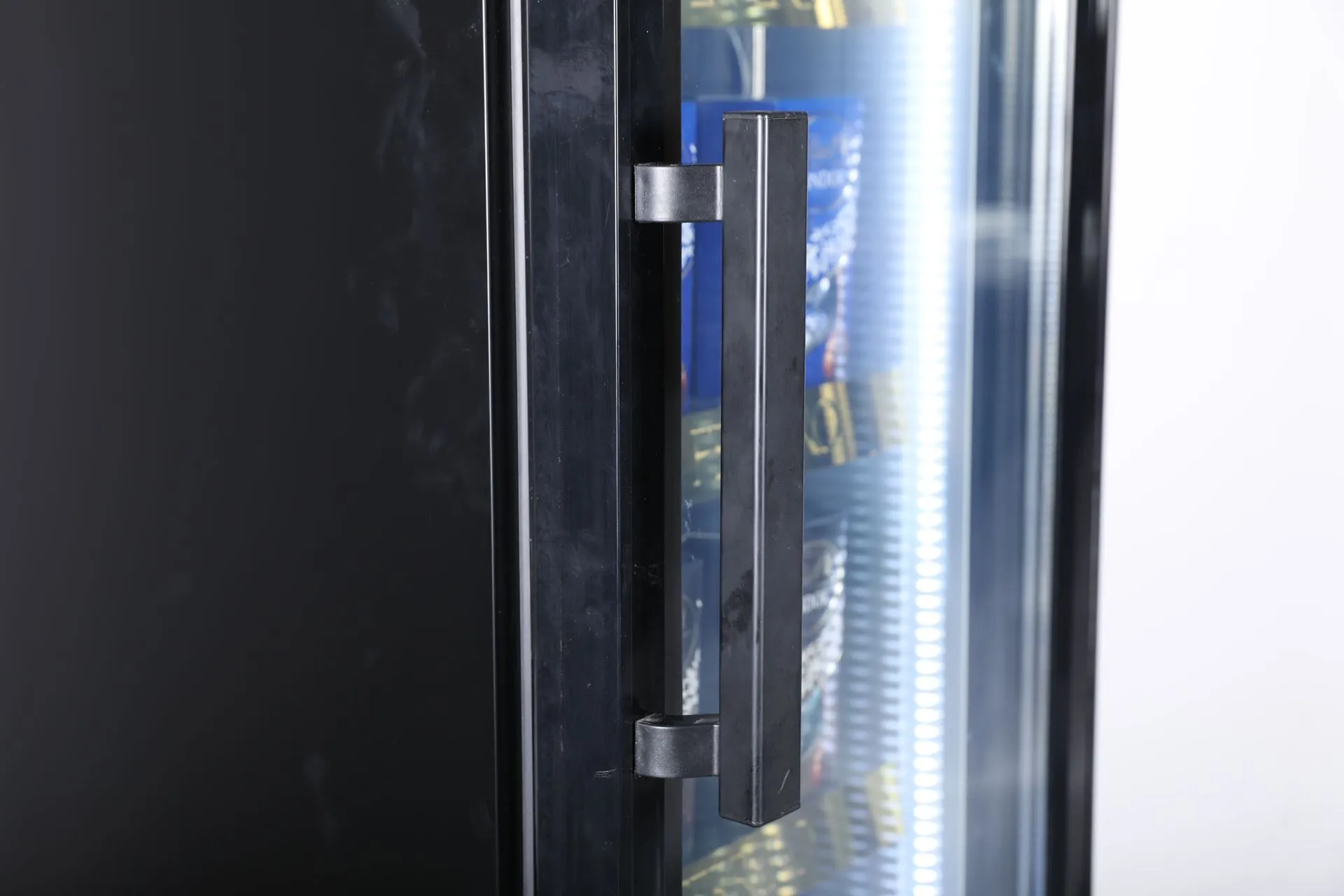 SDGF15'' Commercial Upright Display Freezer with LED Light  7 Cu.Ft