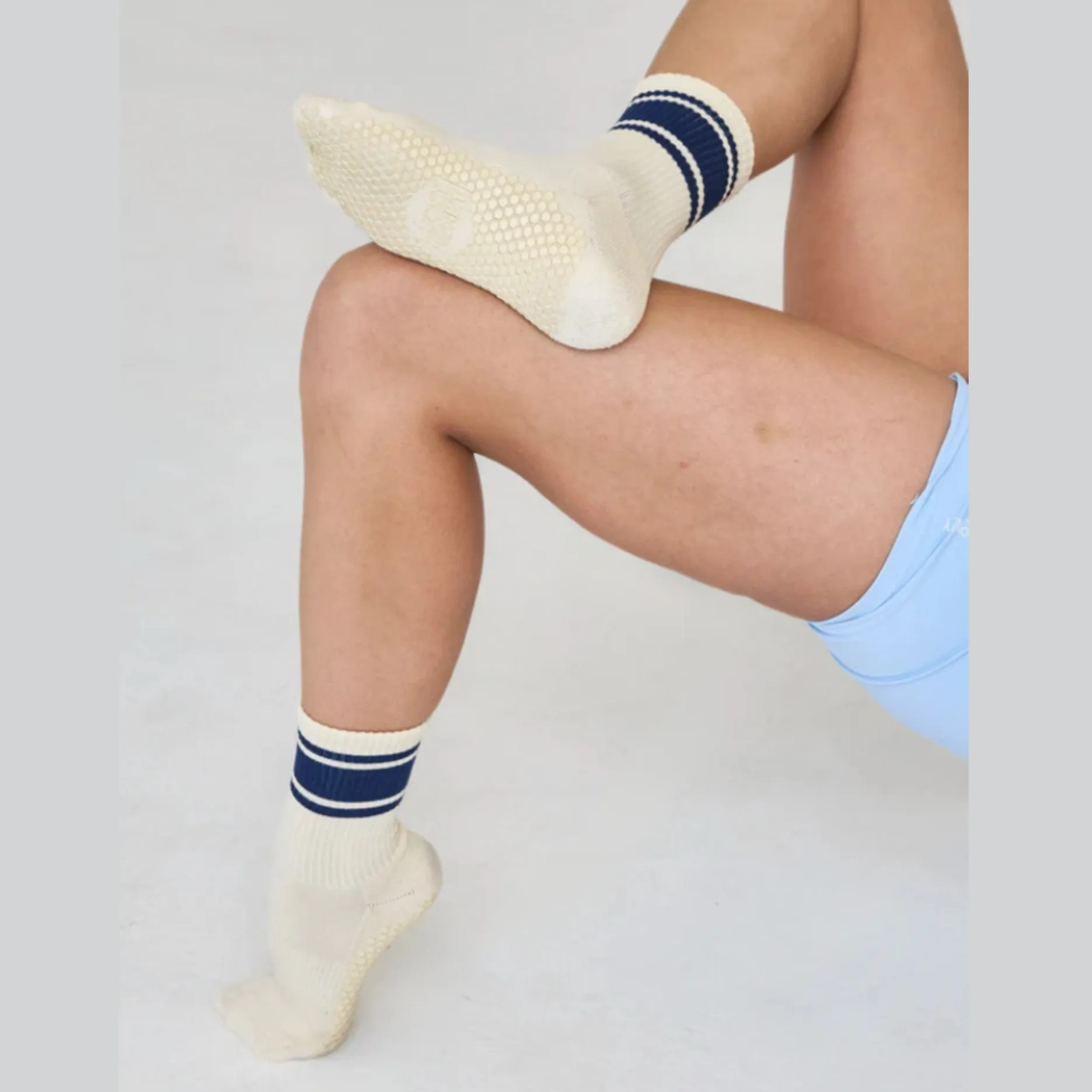 The Crew Grip Socks (Barre/Pilates)