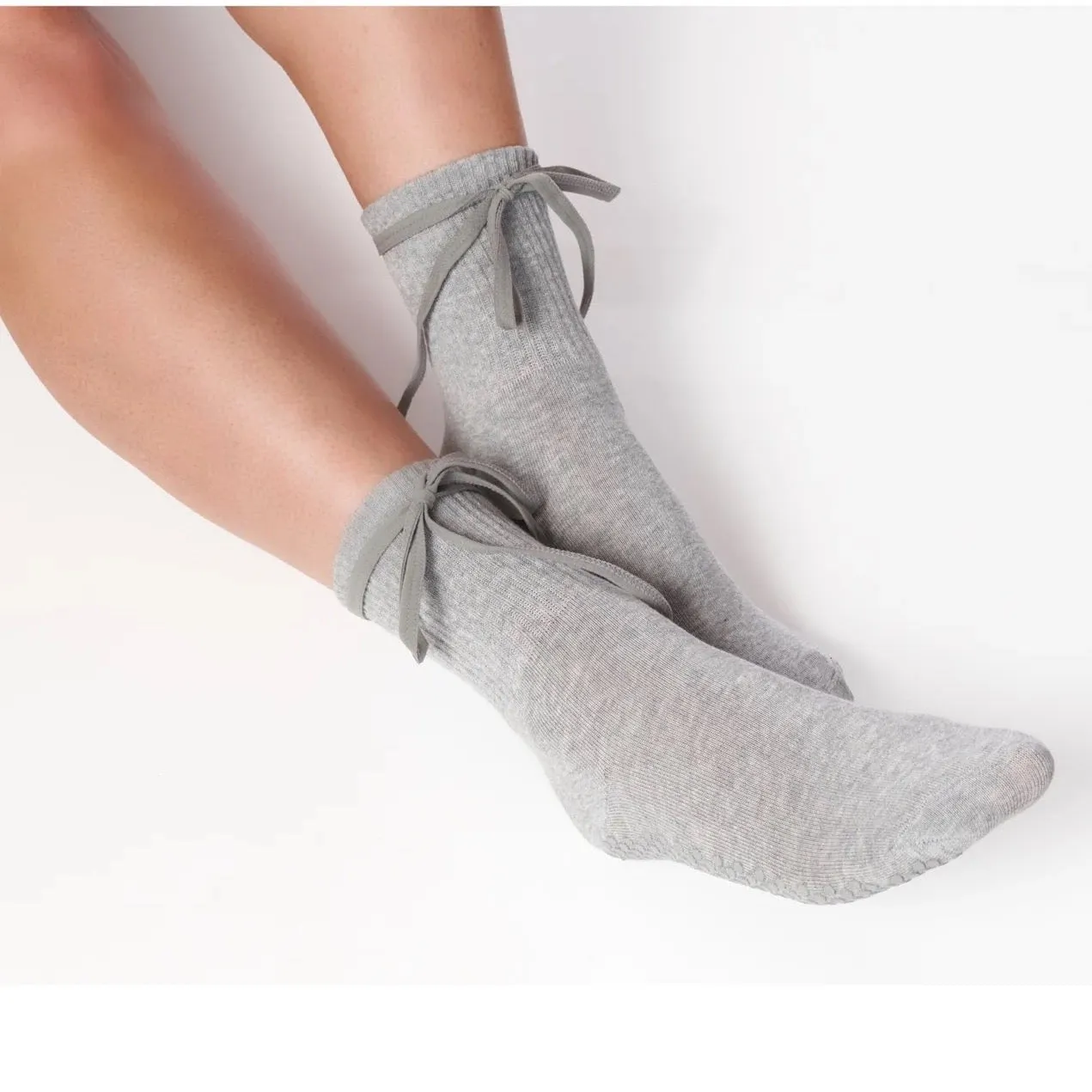 The Nina Grip Sock (Barre / Pilates)